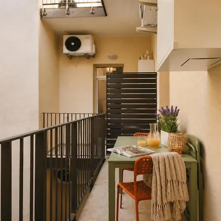 Apartment Elegance With Terrace- Ac- Ultra Wi-fi